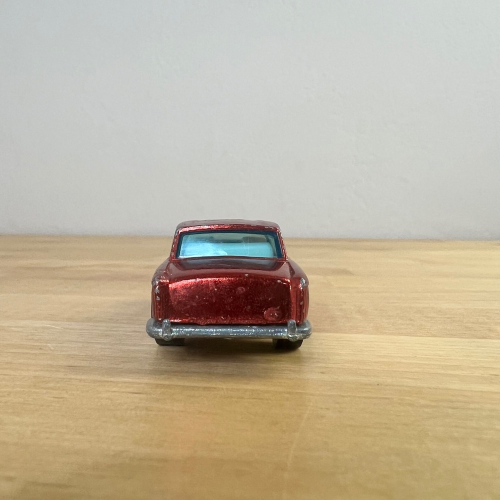 Hot Wheels Diecast Car Rolls Royce Silver Shadow Redline Red 1:64 Vintage 1969 - Picture 4 of 7